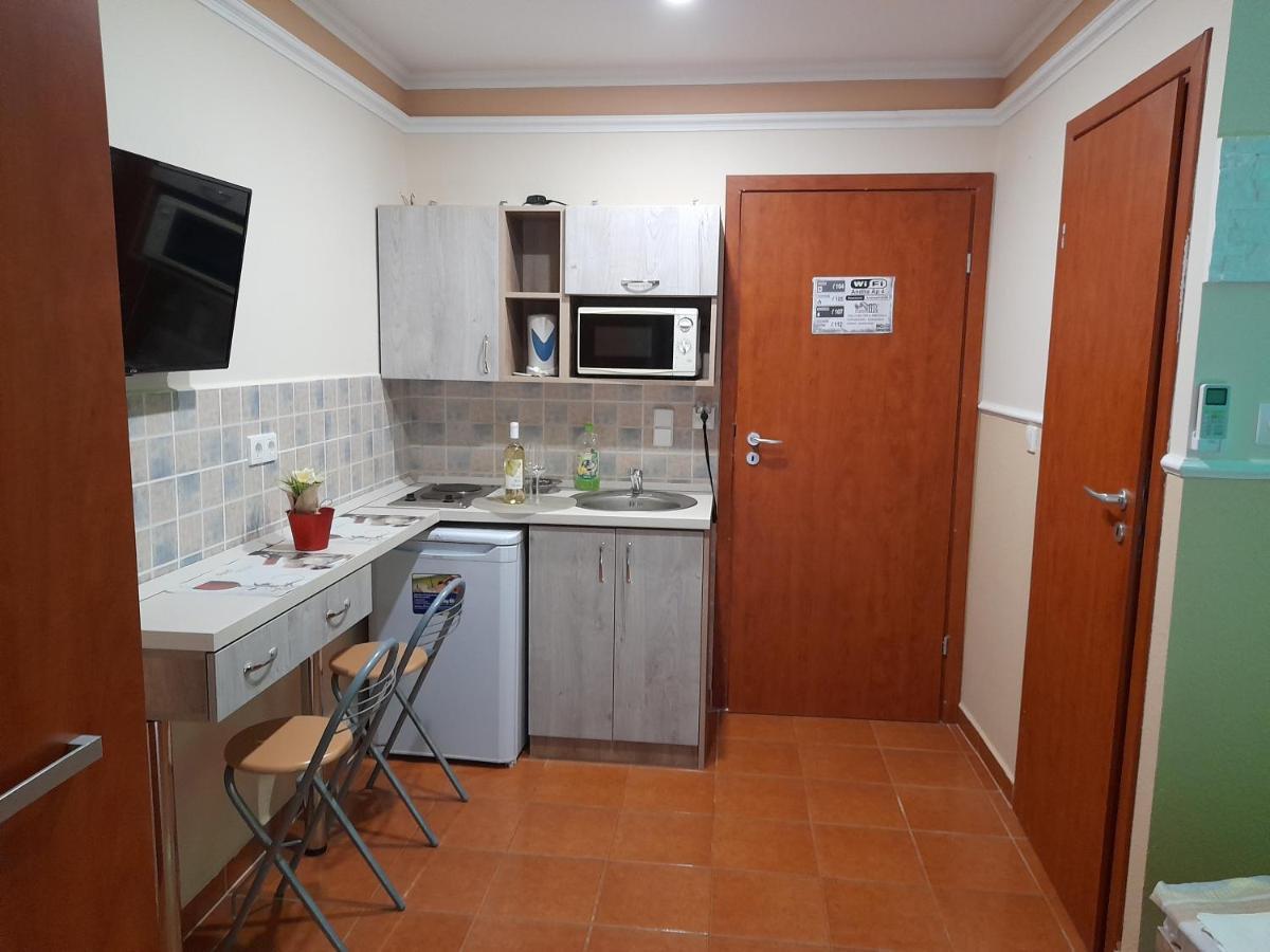 Andrea Apartman ไฮจ์ดุสโซบอสโล ภายนอก รูปภาพ