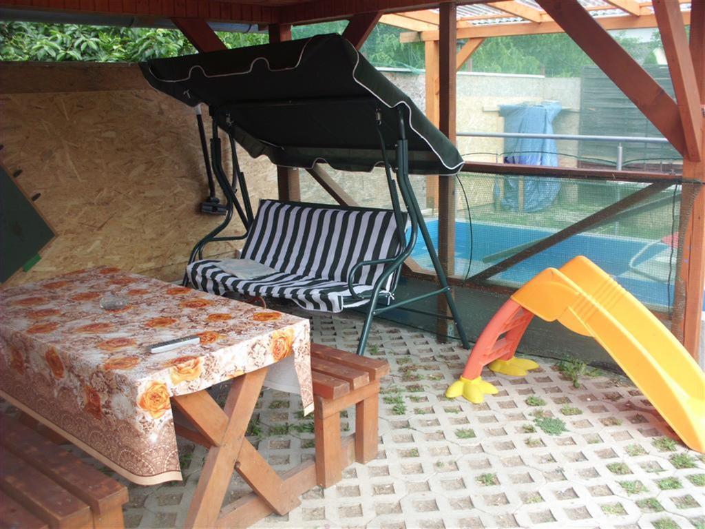Andrea Apartman ไฮจ์ดุสโซบอสโล ภายนอก รูปภาพ