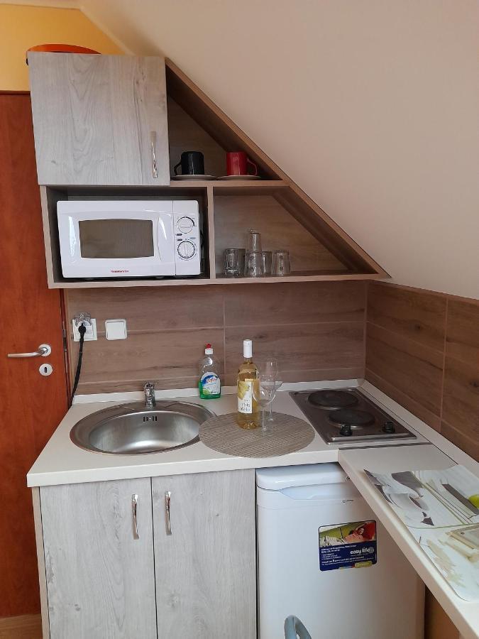 Andrea Apartman ไฮจ์ดุสโซบอสโล ภายนอก รูปภาพ