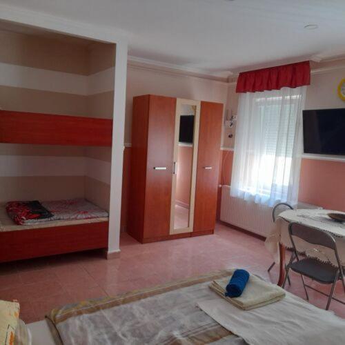 Andrea Apartman ไฮจ์ดุสโซบอสโล ภายนอก รูปภาพ